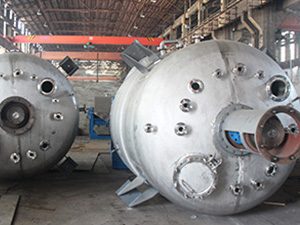 偉杰為大家介紹一下不銹鋼反應(yīng)釜充水試漏檢驗(yàn)的步驟